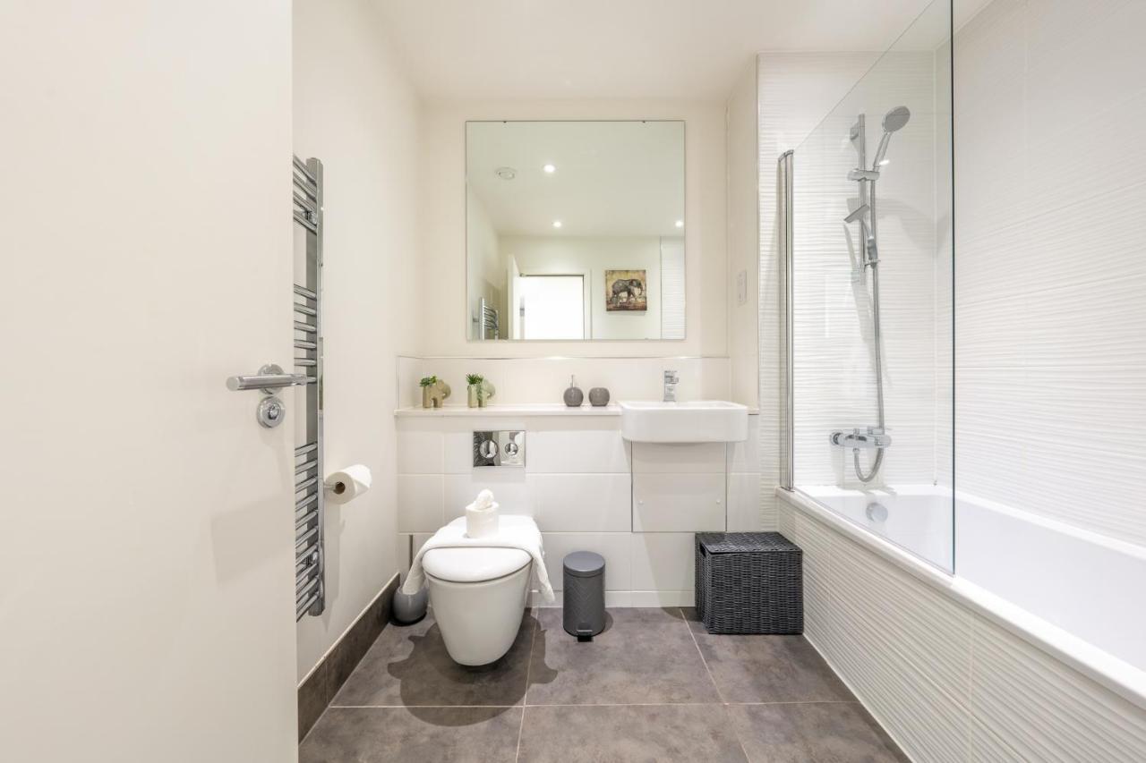 Luxury One Bedroom Serviced Apartment In The Heart Of Bedford Exteriér fotografie